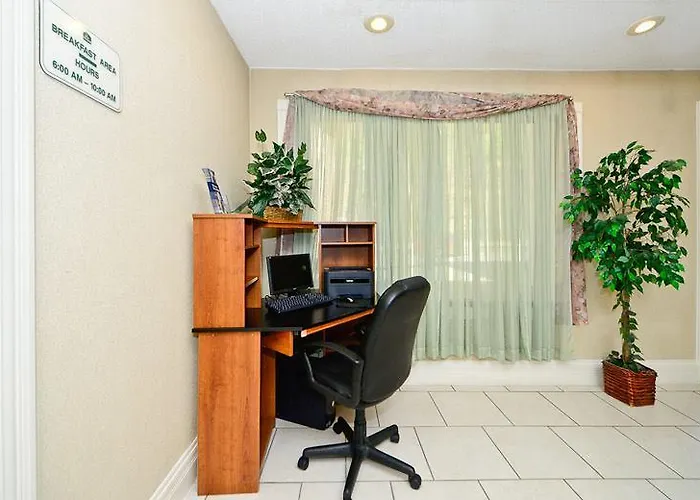 Manchester Heritage Inn & Suites